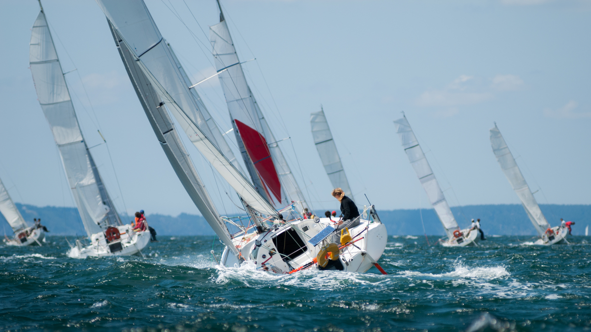 women sailing fitness coast