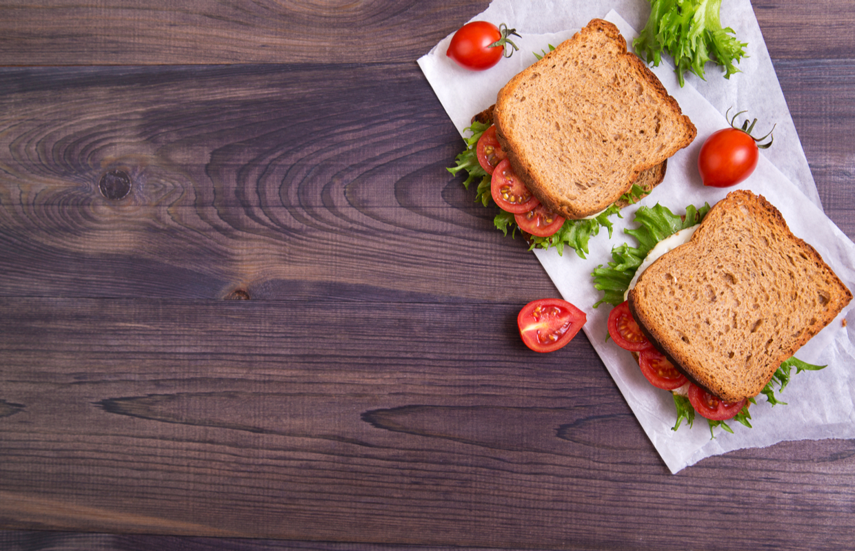 egg lettuce tomato e.l.t. sandwich recipe