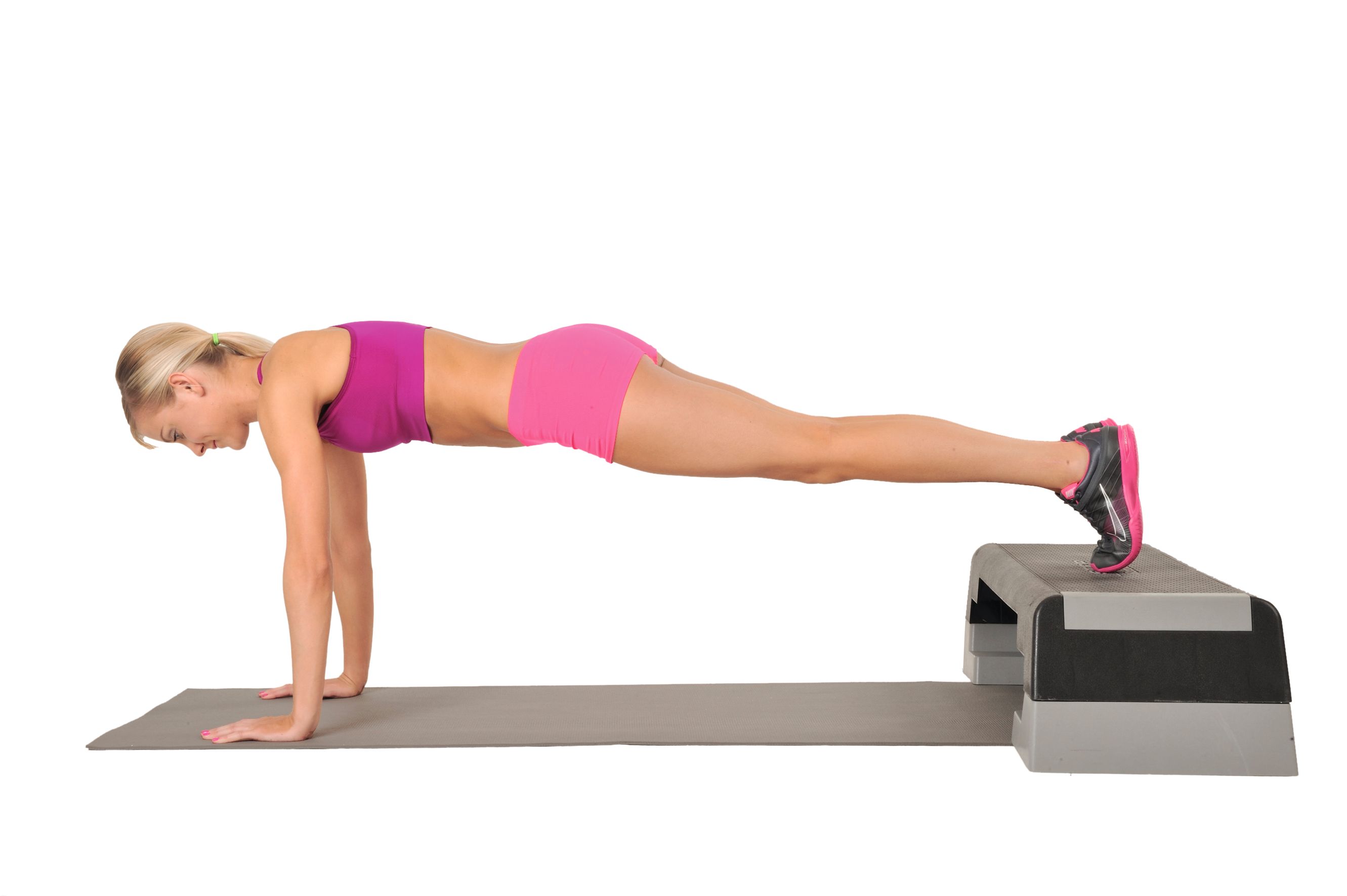 8 best chest exercises for women Women's Fitness