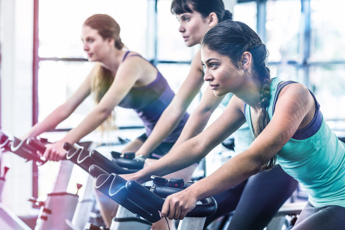 indoor cycling group class