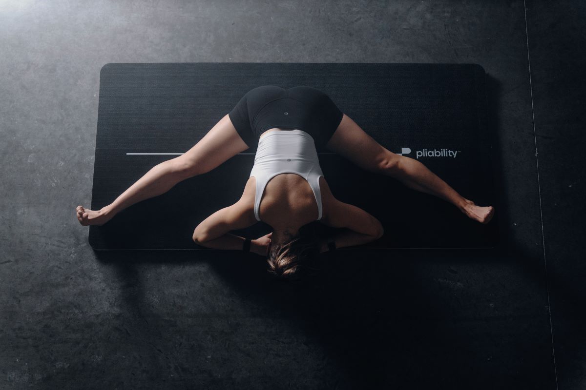 seated straddle post-workout stretching routine