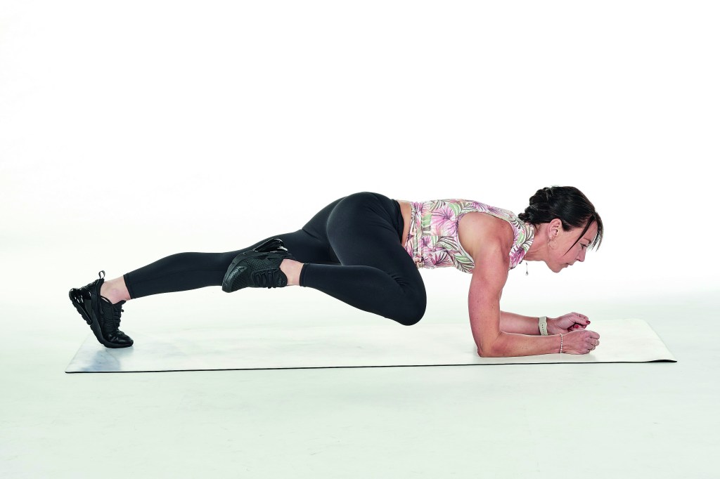 Train anywhere on your holiday with high-intensity travel workouts to burn fat
