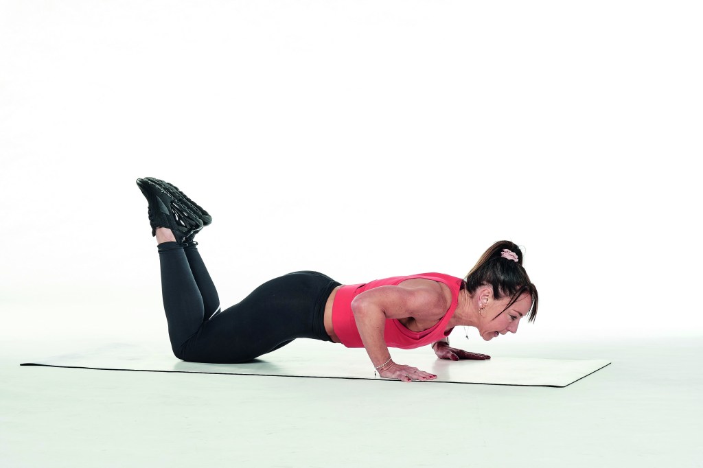 This exercise mat workout will keep your training fun while toning the body from head to toe