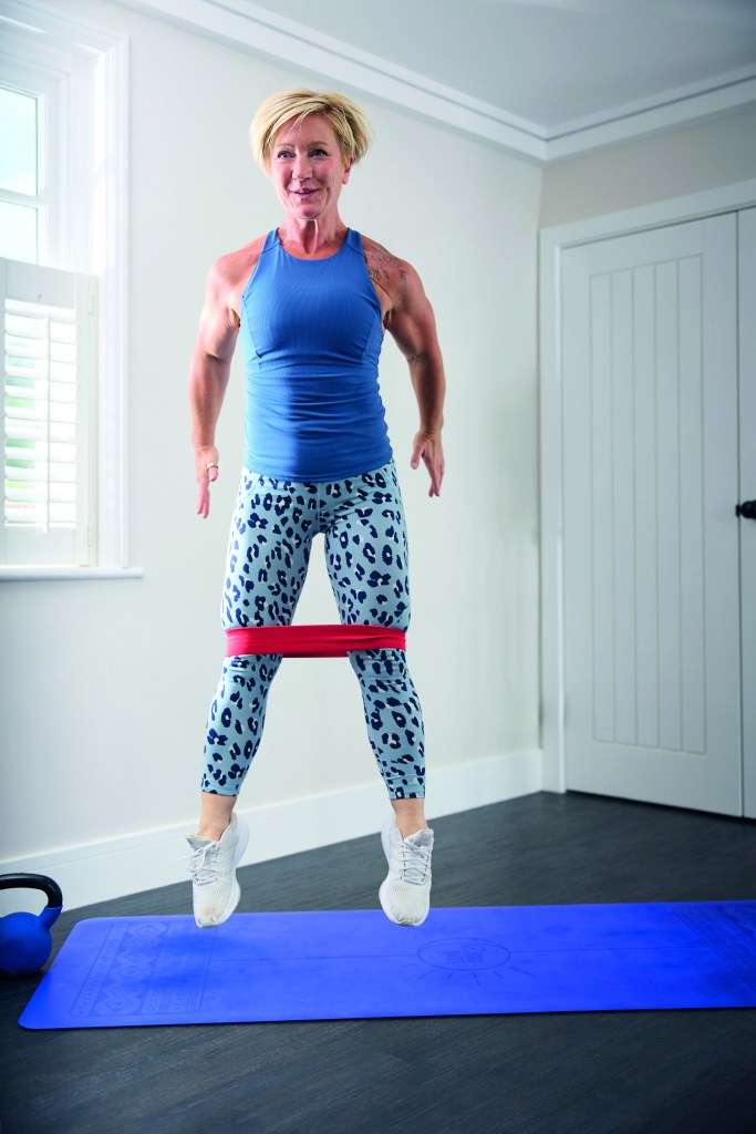 Get legs of steel in just 15 minutes with the best leg workout from home