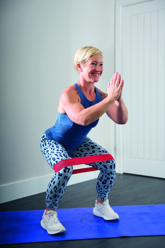Get legs of steel in just 15 minutes with the best leg workout from home