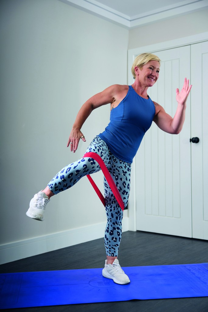 Get legs of steel in just 15 minutes with the best leg workout from home