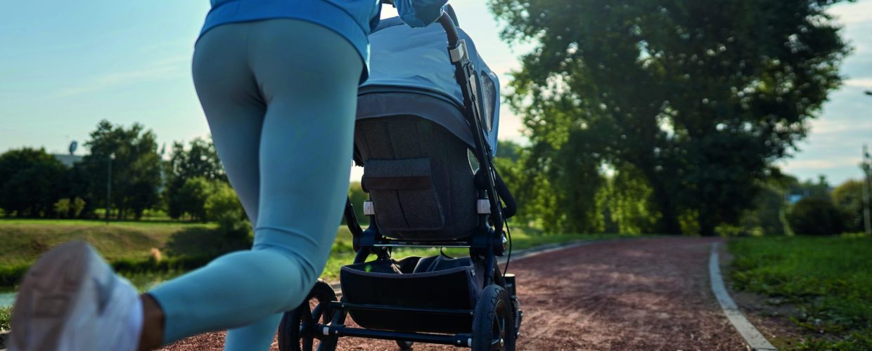 Think running with baby has to stop when the mercury dips or rain falls? Think again, with these top buggy jogging tips